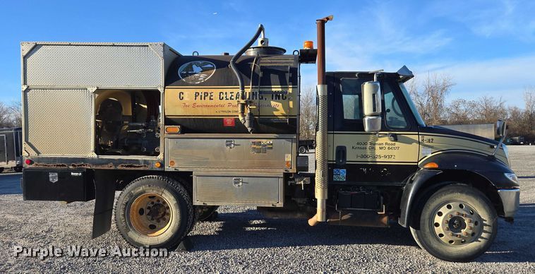 image for item DU2670 2009 International 4300 sewer jetter truck
