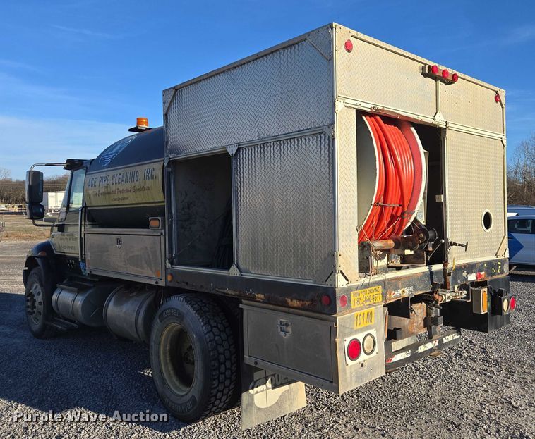 image for item DU2670 2009 International 4300 sewer jetter truck