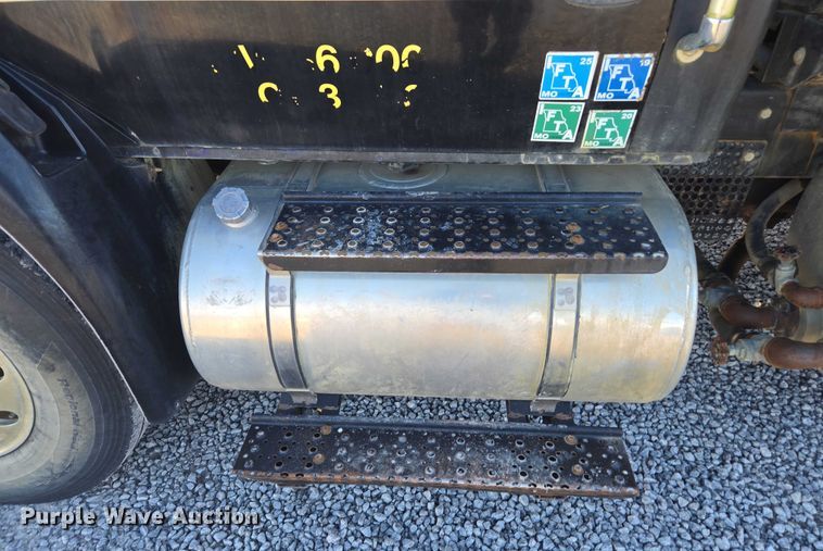 image for item DU2670 2009 International 4300 sewer jetter truck