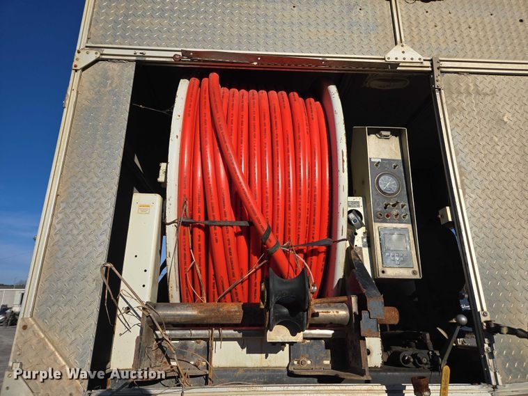 image for item DU2670 2009 International 4300 sewer jetter truck