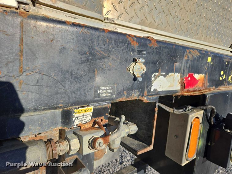 image for item DU2670 2009 International 4300 sewer jetter truck