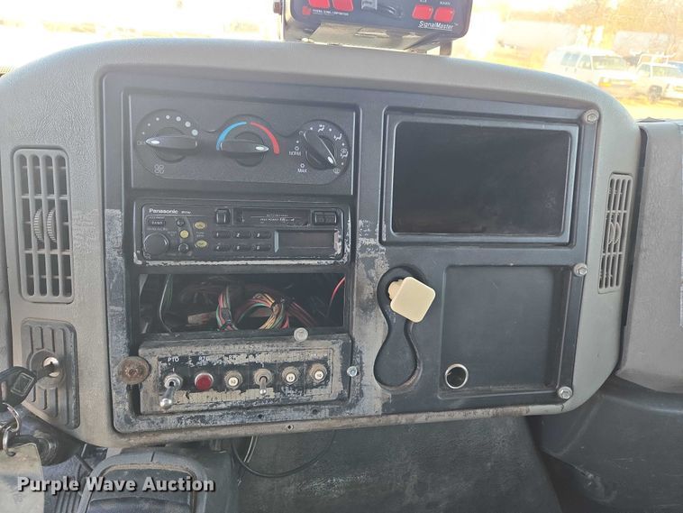 image for item DU2670 2009 International 4300 sewer jetter truck