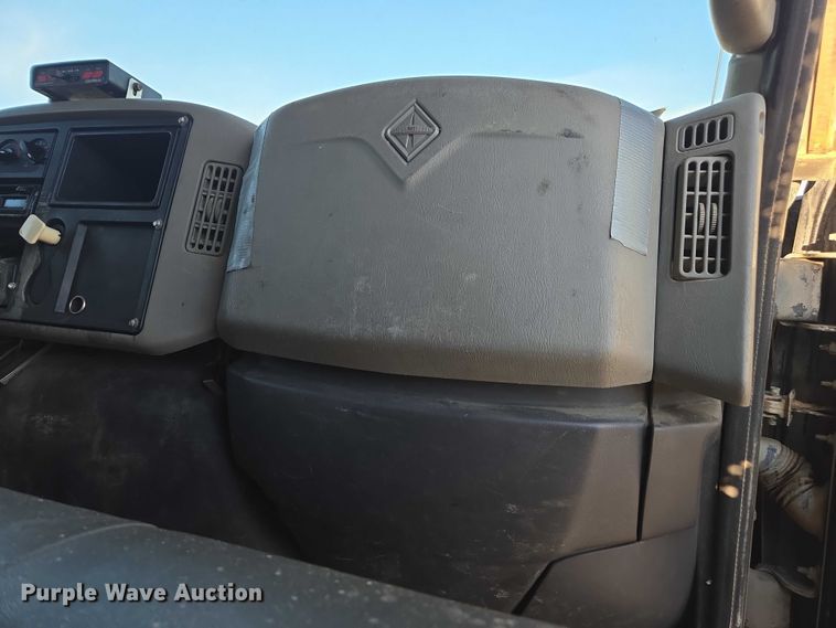 image for item DU2670 2009 International 4300 sewer jetter truck