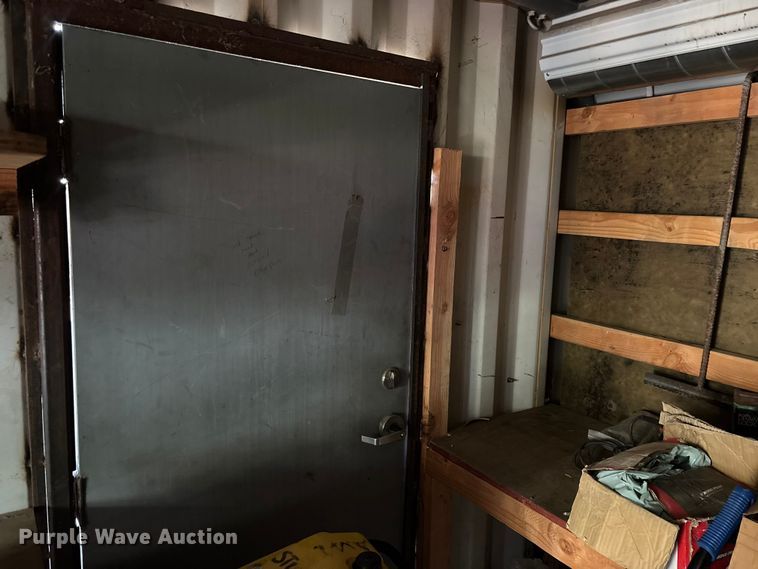 image for item DW1258 Shipping container