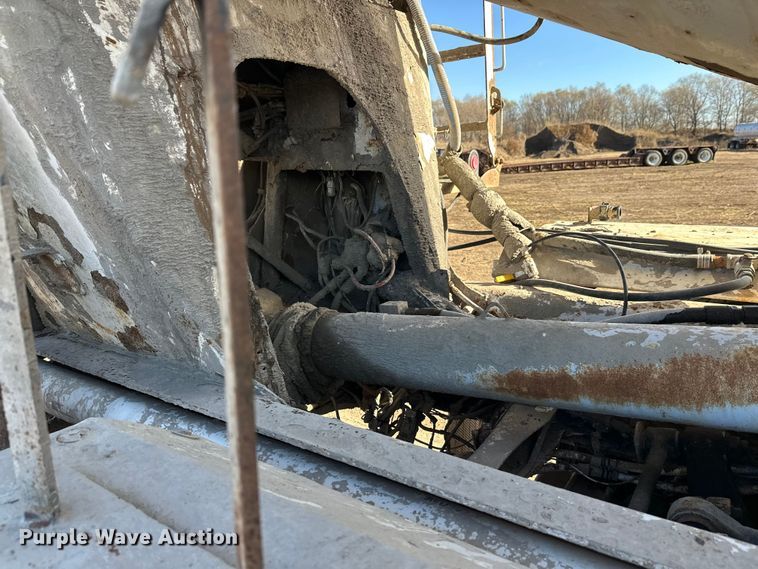 image for item DW4358 2006 Sterling L-Line ready mix truck