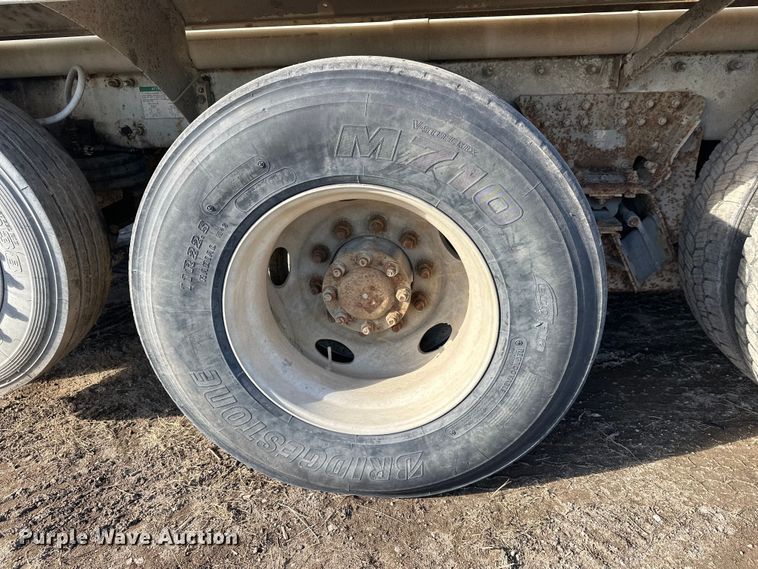 image for item DW4358 2006 Sterling L-Line ready mix truck