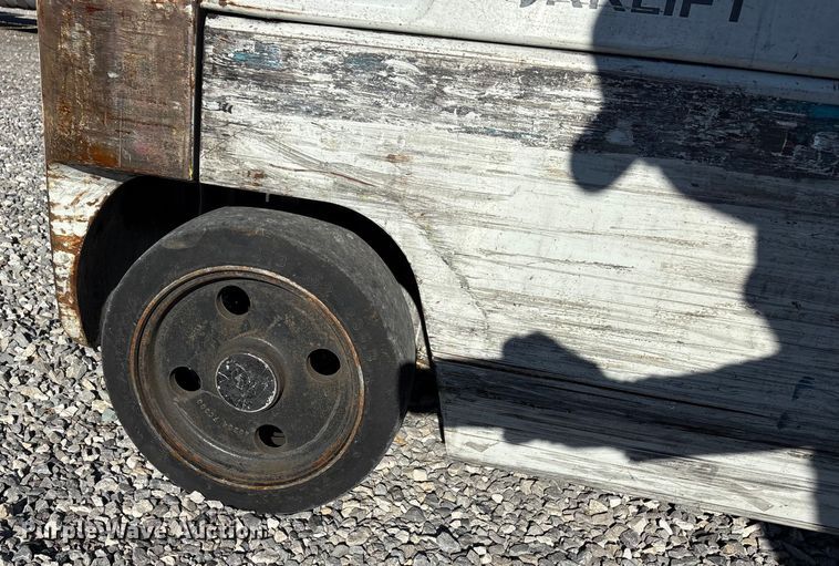 image for item DW7368 Nissan MCP1F2A20LV forklift