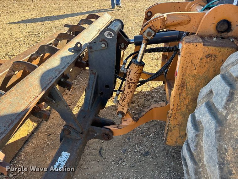 image for item DW7378 2005 Case 570M XT landscape tractor