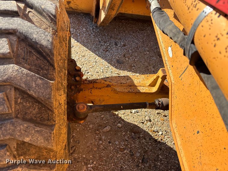 image for item DW7378 2005 Case 570M XT landscape tractor