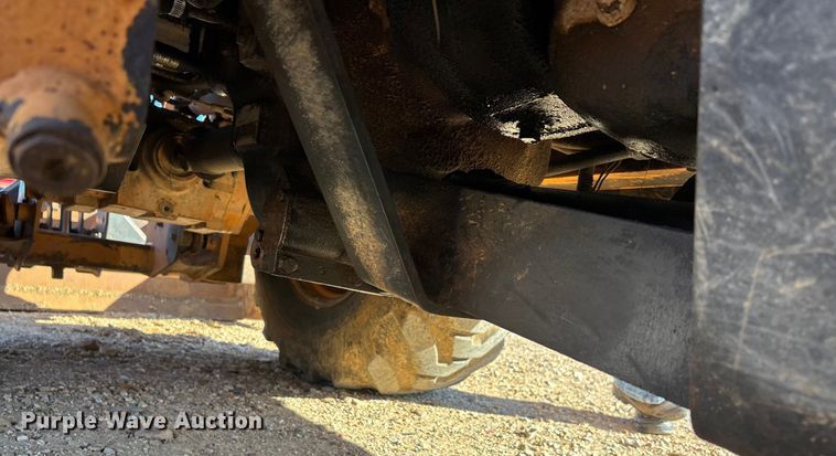 image for item DW7378 2005 Case 570M XT landscape tractor