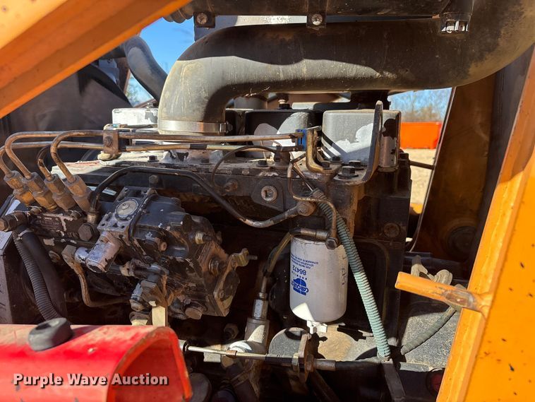 image for item DW7378 2005 Case 570M XT landscape tractor