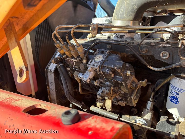 image for item DW7378 2005 Case 570M XT landscape tractor