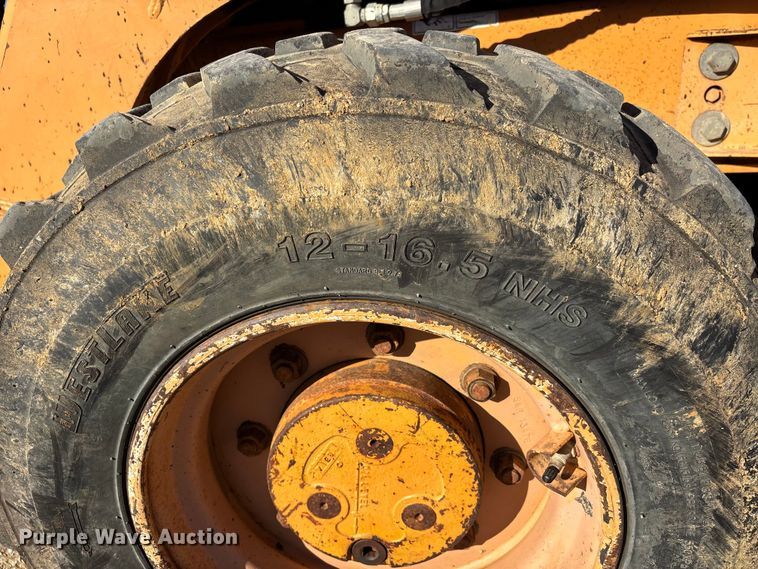 image for item DW7378 2005 Case 570M XT landscape tractor