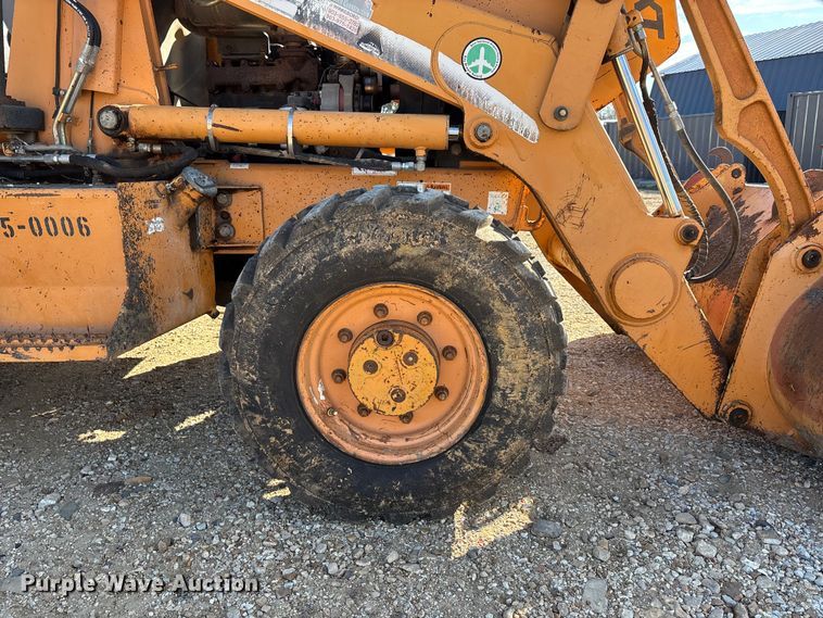 image for item DW7378 2005 Case 570M XT landscape tractor