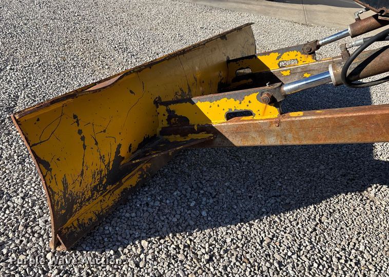 image for item DW7389 2006 Jarraff  All-terrain tree trimmer