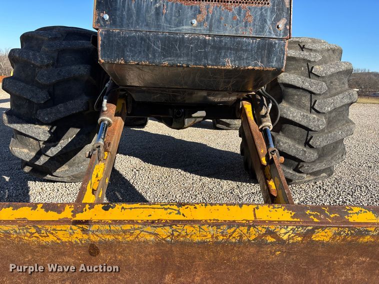 image for item DW7389 2006 Jarraff  All-terrain tree trimmer