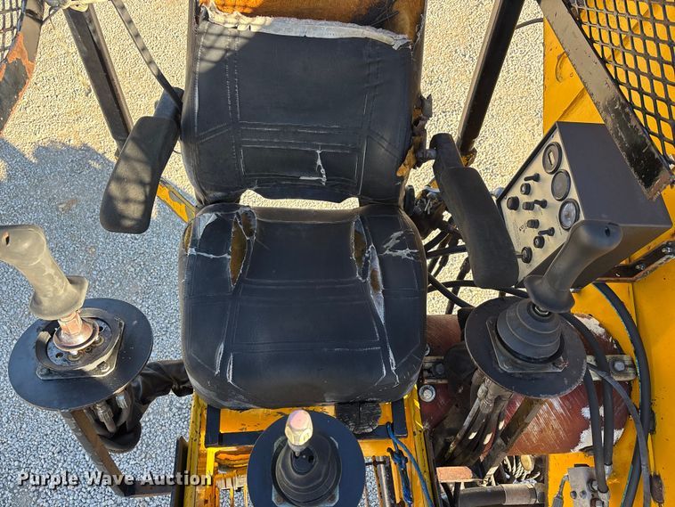 image for item DW7389 2006 Jarraff  All-terrain tree trimmer