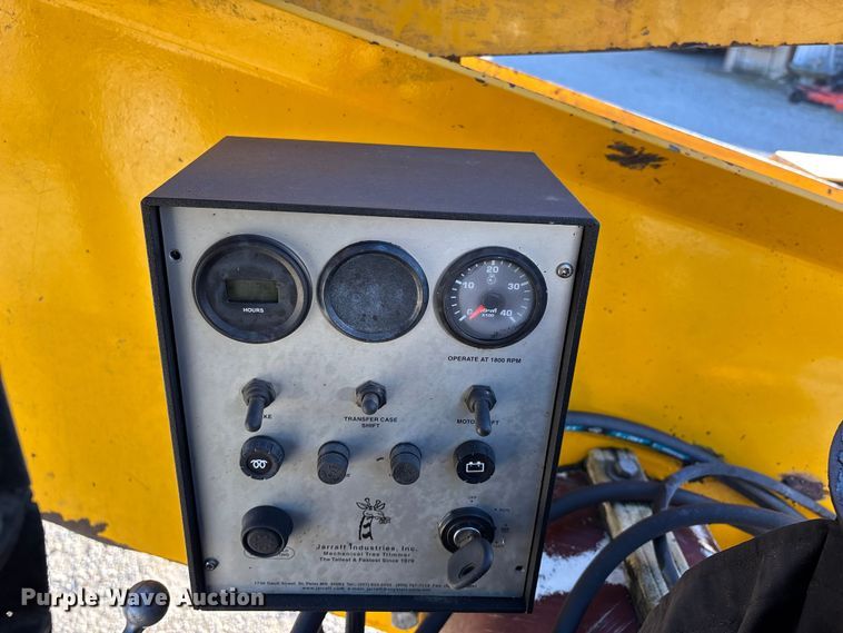 image for item DW7389 2006 Jarraff  All-terrain tree trimmer