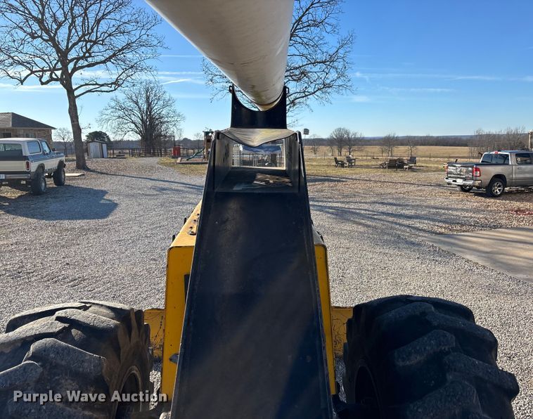 image for item DW7389 2006 Jarraff  All-terrain tree trimmer