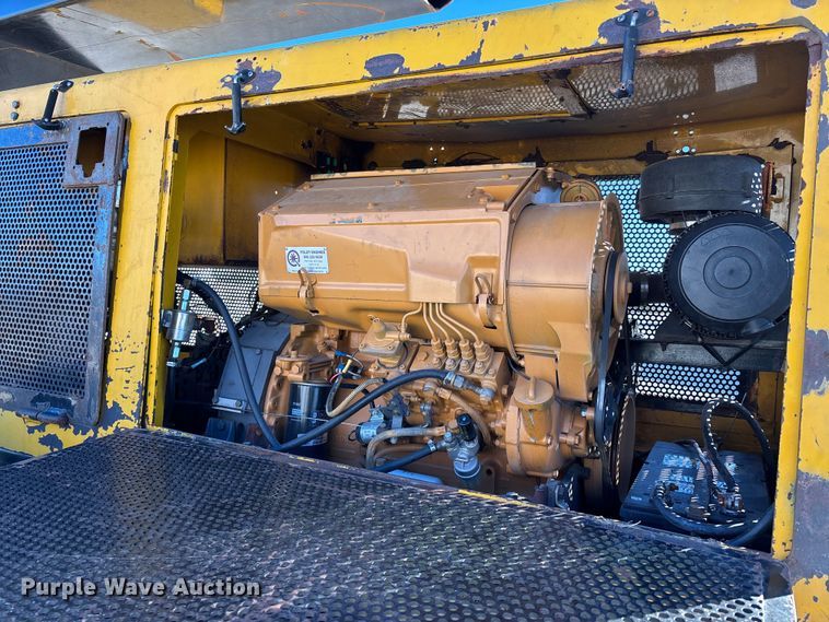 image for item DW7389 2006 Jarraff  All-terrain tree trimmer