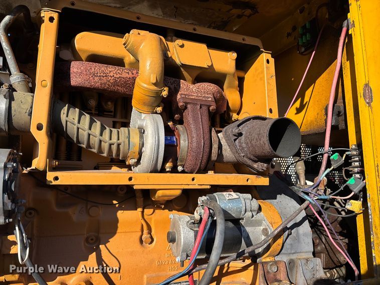 image for item DW7389 2006 Jarraff  All-terrain tree trimmer