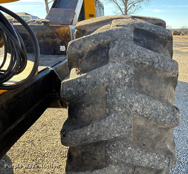 image for item DW7389 2006 Jarraff  All-terrain tree trimmer