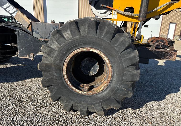 image for item DW7389 2006 Jarraff  All-terrain tree trimmer