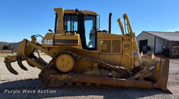 image for item DW7390 Caterpillar D6H series II dozer