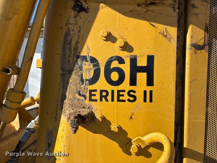 image for item DW7390 Caterpillar D6H series II dozer