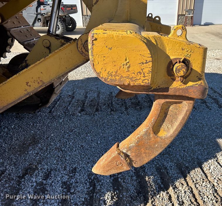 image for item DW7390 Caterpillar D6H series II dozer