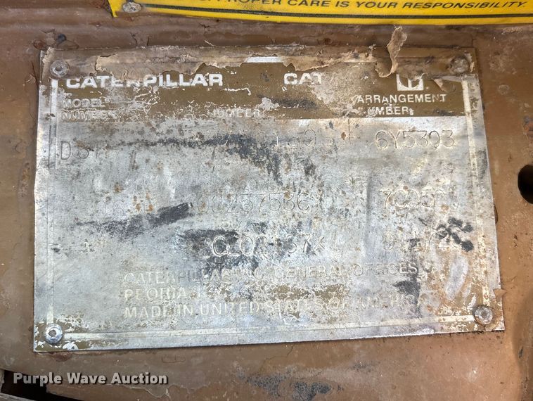 image for item DW7390 Caterpillar D6H series II dozer