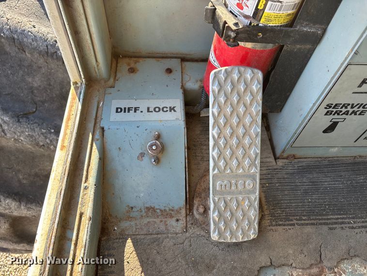 image for item DW7392 Kershaw 500 mulcher