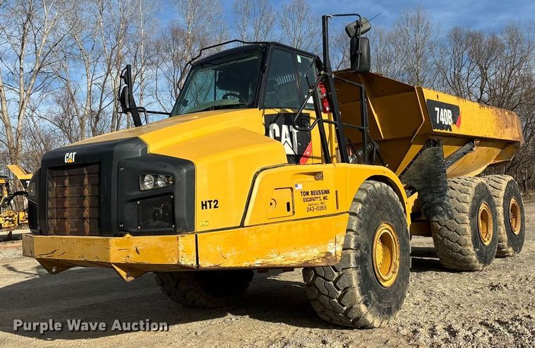image for item DW7402 2015 Caterpillar 740B articulated haul truck