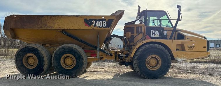 image for item DW7402 2015 Caterpillar 740B articulated haul truck