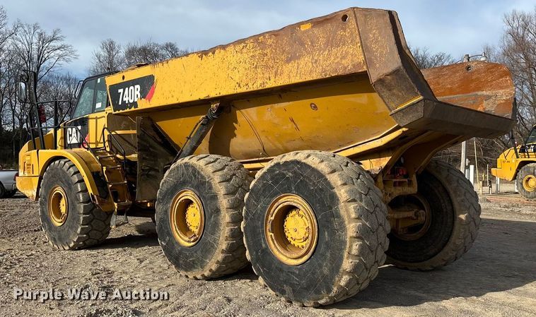 image for item DW7402 2015 Caterpillar 740B articulated haul truck