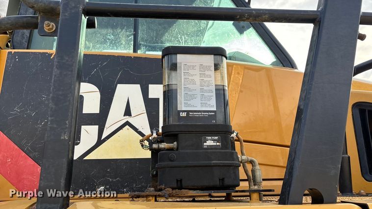 image for item DW7402 2015 Caterpillar 740B articulated haul truck