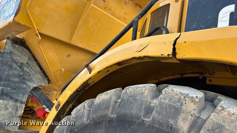 image for item DW7402 2015 Caterpillar 740B articulated haul truck