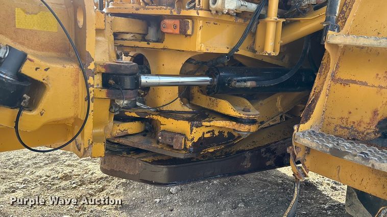 image for item DW7402 2015 Caterpillar 740B articulated haul truck