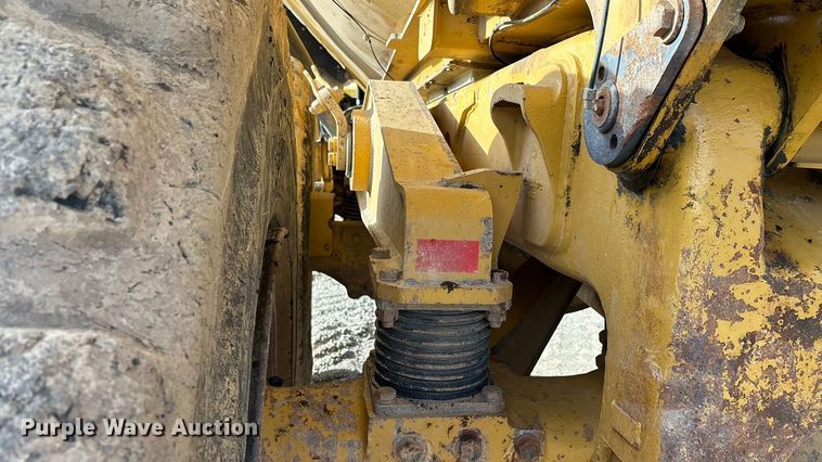 image for item DW7402 2015 Caterpillar 740B articulated haul truck