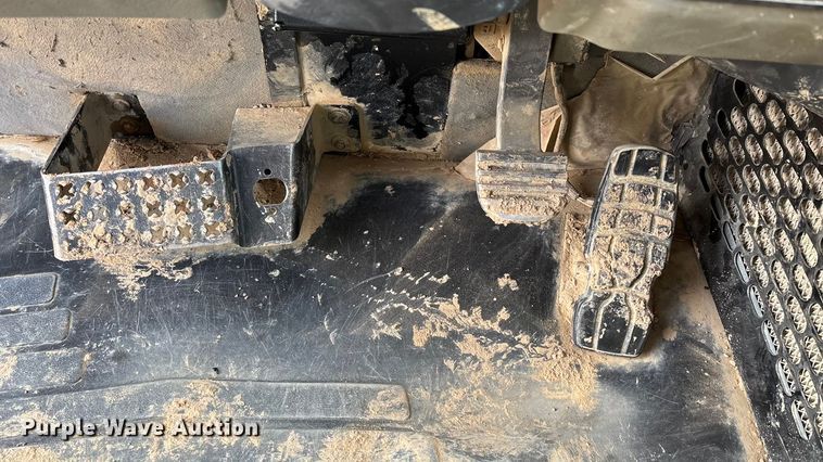 image for item DW7402 2015 Caterpillar 740B articulated haul truck