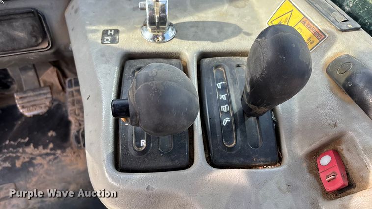 image for item DW7402 2015 Caterpillar 740B articulated haul truck