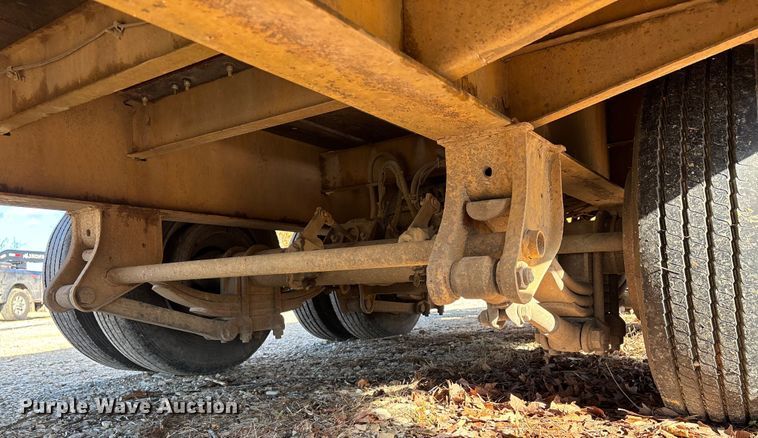 image for item DW7406 2007 Eager Beaver 20XPT equipment trailer