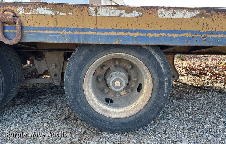 image for item DW7406 2007 Eager Beaver 20XPT equipment trailer