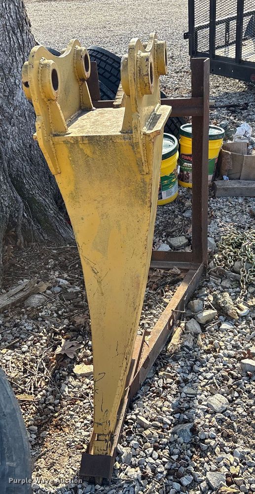 image for item DW7408 Excavator ripper tooth