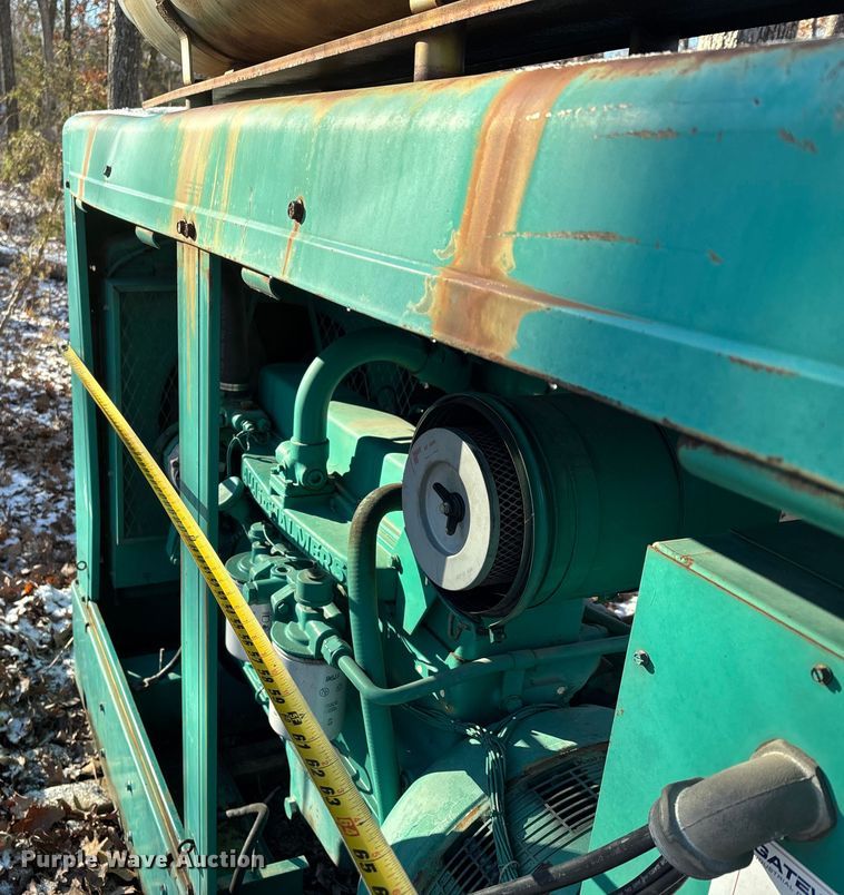 image for item DW7426 Onan generator