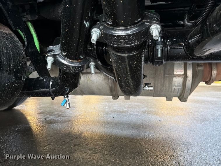 image for item DX5929 2009 Freightliner Columbia water truck