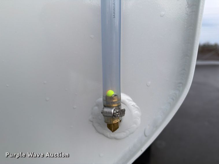 image for item DX5929 2009 Freightliner Columbia water truck