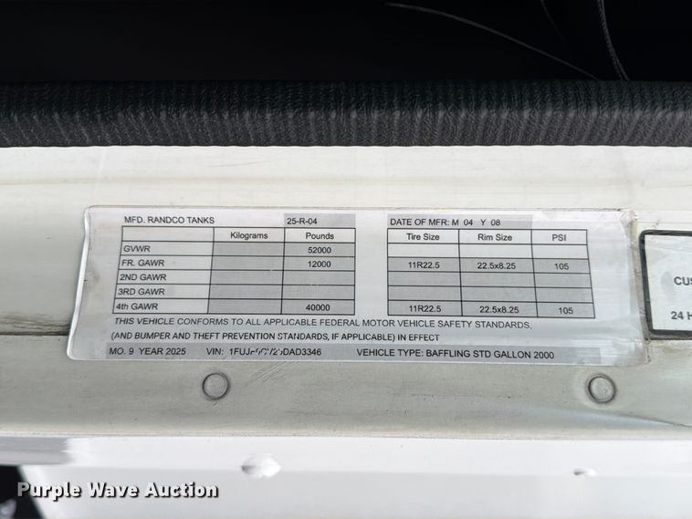 image for item DX5929 2009 Freightliner Columbia water truck