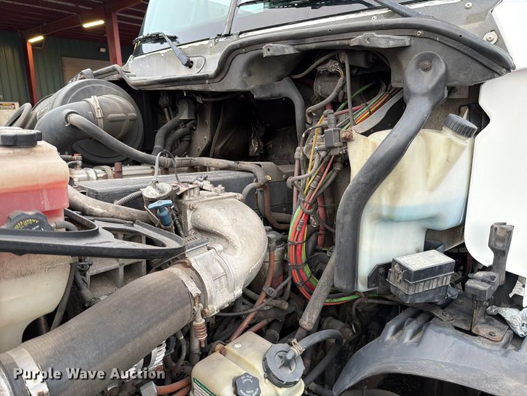 image for item DX5929 2009 Freightliner Columbia water truck