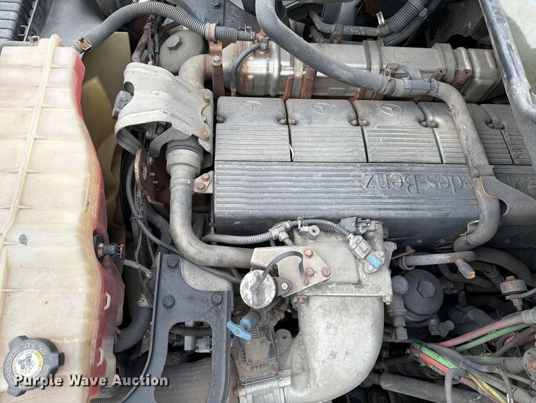 image for item DX5929 2009 Freightliner Columbia water truck